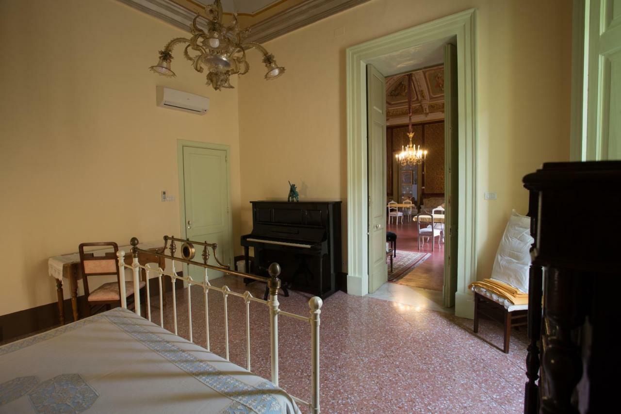 Palazzo Leuzzi B&B ガラトーネ エクステリア 写真