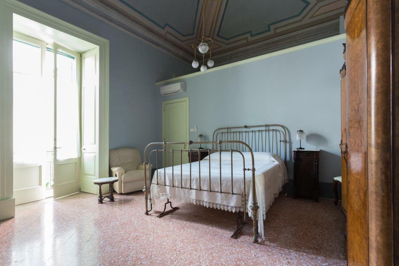 Palazzo Leuzzi B&B ガラトーネ エクステリア 写真